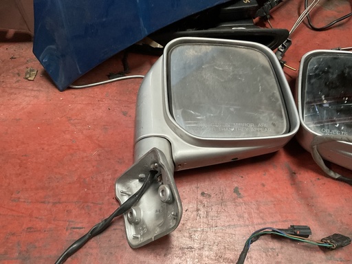 [014008] Retrovisor derecho hyundai galloper ‘98