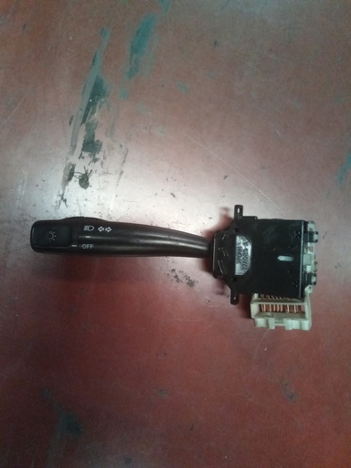 [17A089A] Mando de luces toyota corolla '00