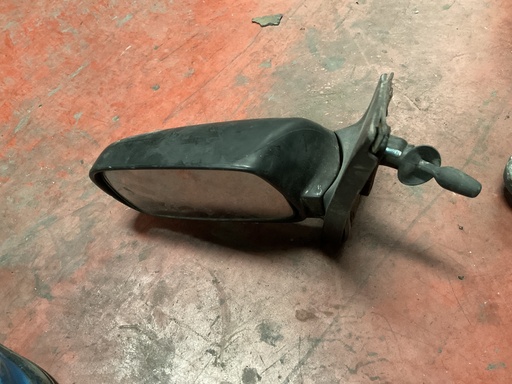 [015735] Retrovisor izquierdo manual toyota yaris ‘05