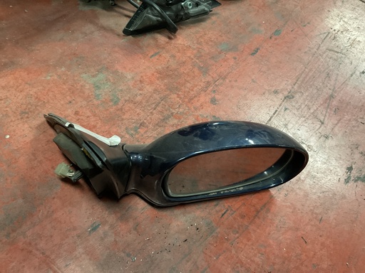 [010133] Retrovisor derecho kia sephia ‘93