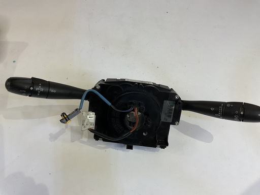 [96661295XT] Mando multifuncion peugeot 207 año 2010