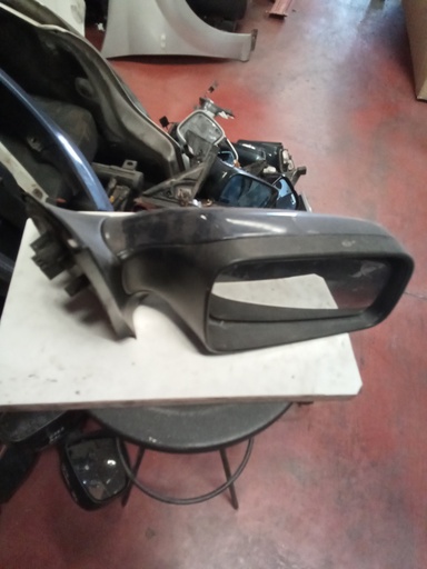 [010534] Retrovisor derecho opel astra g '98