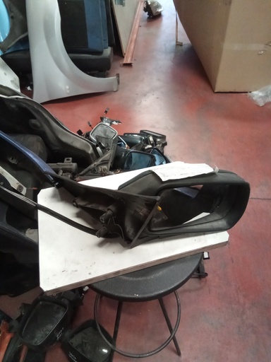 [01844] Retrovisor derecho manual citroen xsantia '94