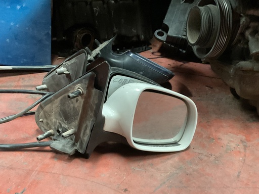 [014067] Retrovisor derecho manual seat cordoba ‘01