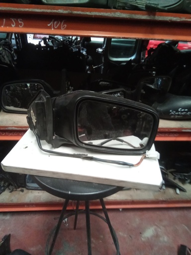 [0117373] Retrovisor derecho volvo v40 '95