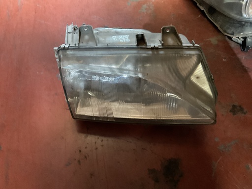 Faro derecho peugeot 806
