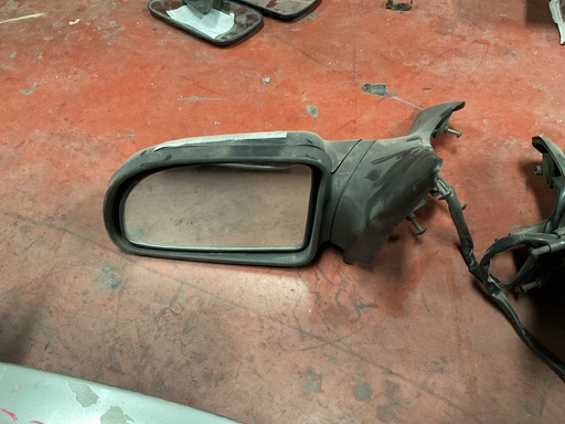 [Sin referencia] Retrovisor izquierdo daewoo aranos ‘96