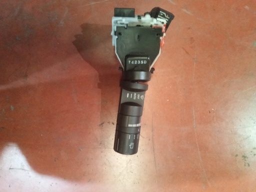 [7423SD] Mando de limpiaparabrisas nissan Qashqai '07