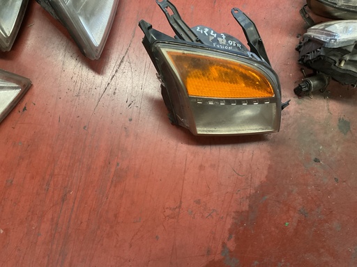 Faro derecho Ford Fusion 2003
