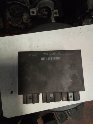 [1C0959799E 1J0959799S] Centralita de cierre SEAT leon '05