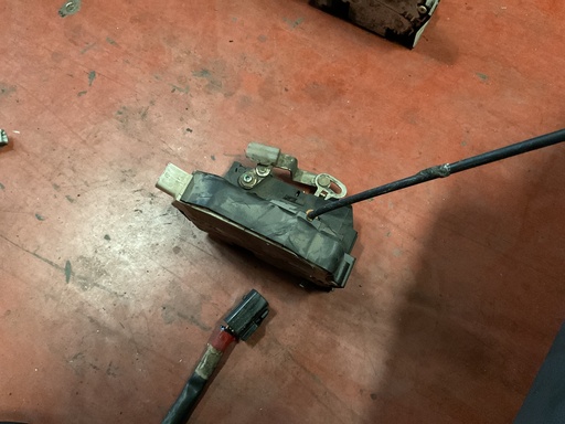 [Sin referencia] Cerradura trasera derecha rover 75 ‘00