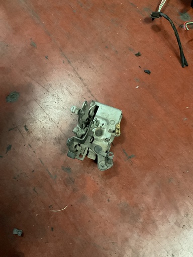 [Sin referencia] Cerradura delantera izquierda jeep cherokee ‘97