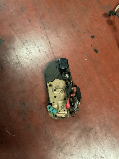 [Sin referencia] Cerradura trasera derecha jeep gran cherokee ‘01