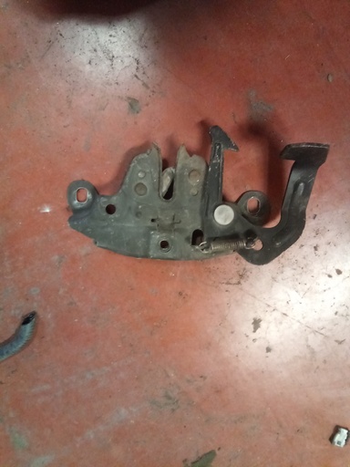 Cerradura capo Nissan Almera '02