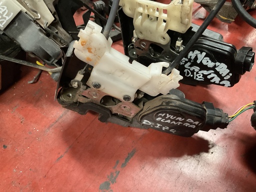 [sin referencia] Cerradura delantera izquierda hyundai elantra ‘02