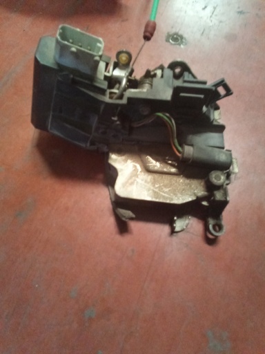 [8352165] Cerradura delantera derecha BMW serie 5 E39 '00