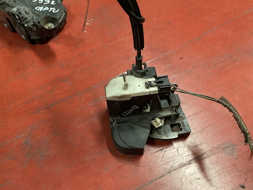 [Sin referencia] Cerradura trasera derecha renault clio II ‘04