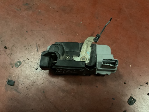 [Sin referencia] Cerradura trasera derecha citroen xsara picasso ‘02