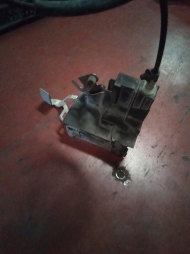 Cerradura delantera derecha citroen jumper '02