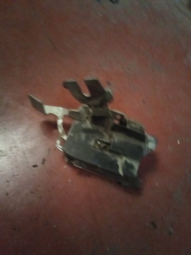 Cerradura trasera derecha citroen jumper '02