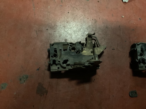 [Sin refrencia] Cerradura delantera derecha citroen zx ‘93