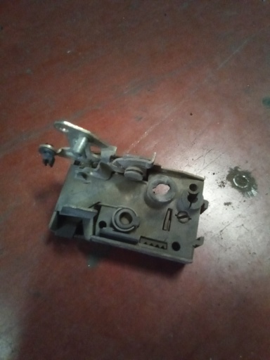 Cerradura trasera derecha citroen zx '93