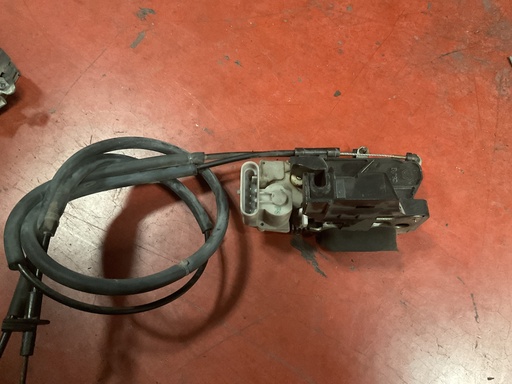 [Sin referencia] Cerradura lateral derecha fiat doblo ‘05