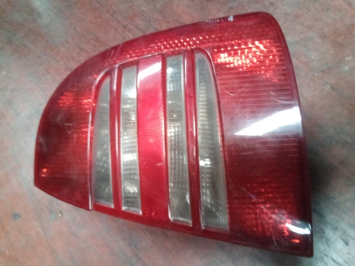 Piloto derecho skoda superb '05