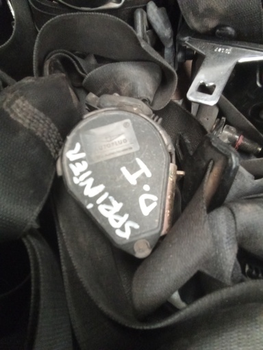 Cinturon delantero izquierdo mercedes sprinter '01