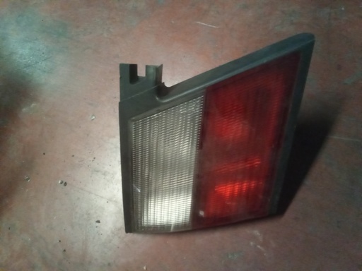 Piloto izquierdo interior Nissan primera '99