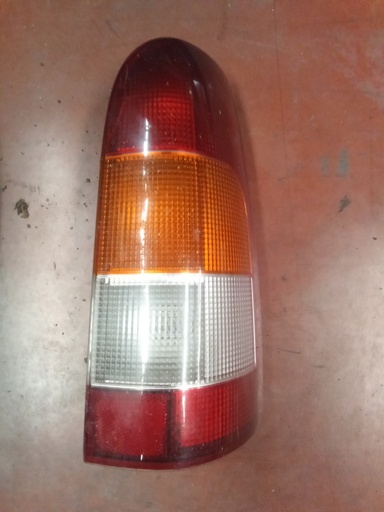 Piloto derecho Nissan vanette '96