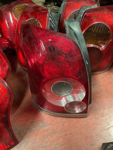 [Sin referencia] Piloto izquierdo toyota avensis ranchera ‘06