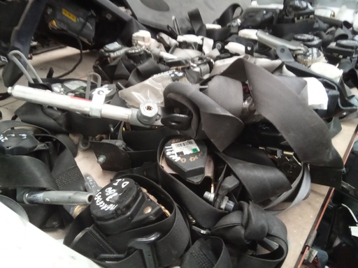 Cinturon delantero izquierdo volvo s60 '02