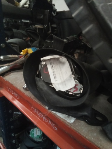 Cinturon delantero izquierdo ssangyong rexton '05