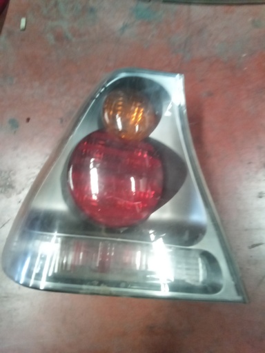 Piloto izquierdo serie 3 E46 compact '01