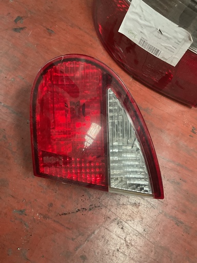 [Sin referencia] Piloto derecho interior daewoo lanos ‘98