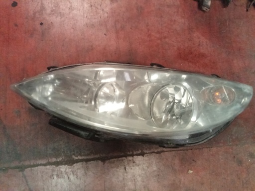 Faro izquierdo tata vista '10