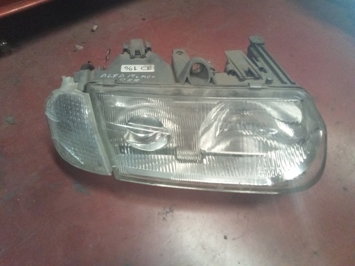 Faro derecho alfa romeo 147 '97