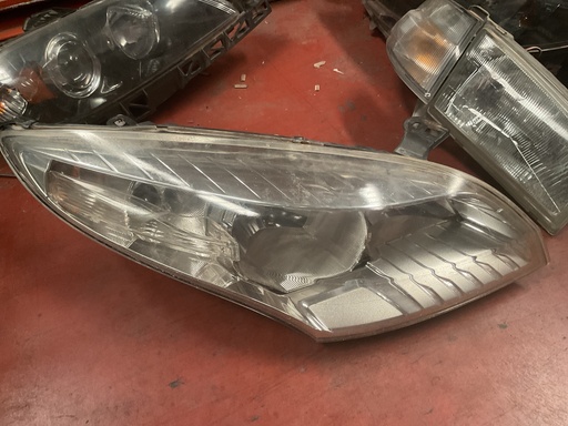 [Sin referencia] Faro derecho renault megane III ‘08