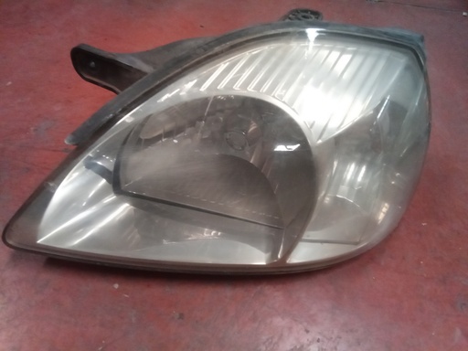 Faro izquierdo Kia rio '02
