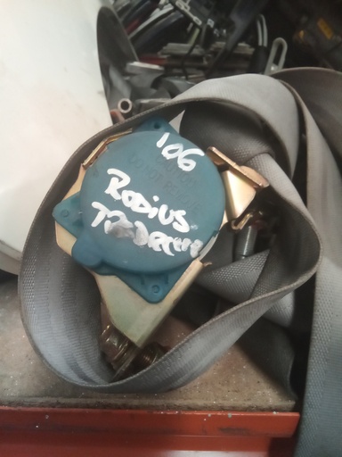 Cinturon trasero derecho ssangyong rodius '06