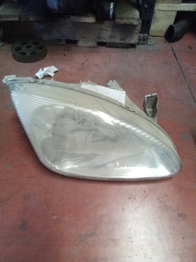 Faro derecho Hyundai lantra '00
