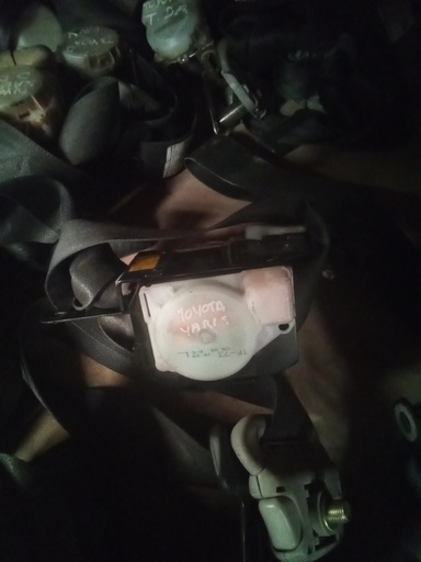 Cinturon seg. tras.izquierdo toyota yaris '09