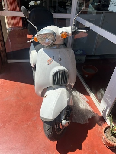 [G/SC125E] 0142 DAELIM BESBI 125 2008