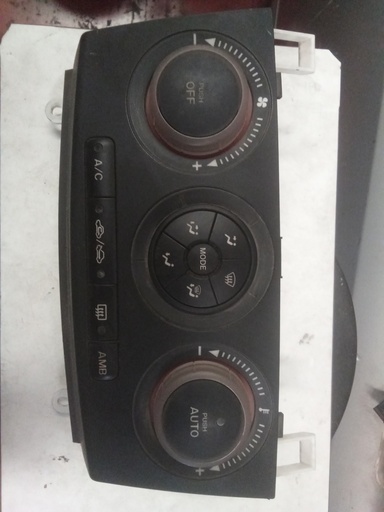 Mando aire acondicionado mazda 3 '03