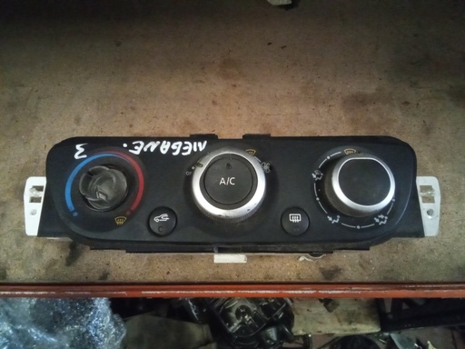 Mando aire acondicionado Renault megane '10