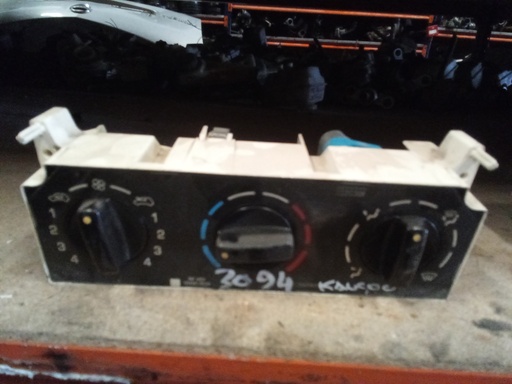 Mando aire acondicionado Renault kangoo '96