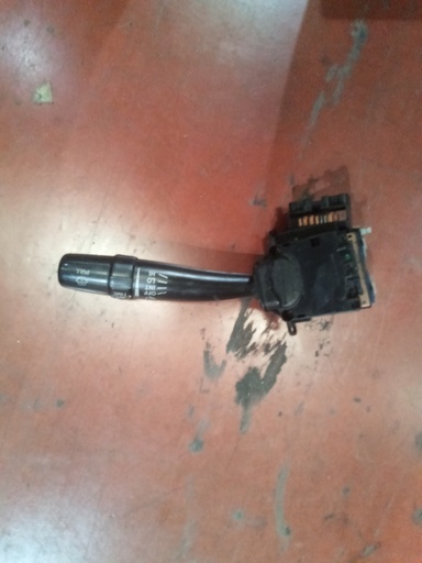 [173648] Mandos de limpiaparabrisas toyota yaris '03