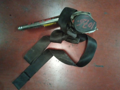 Cinturon delantero izquierdo seat ibiza '99