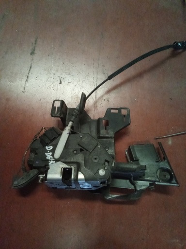 Cerradura delantera derecha Ford fiesta '10